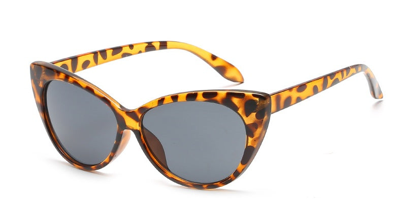 Fashion cat eye sunglasses
