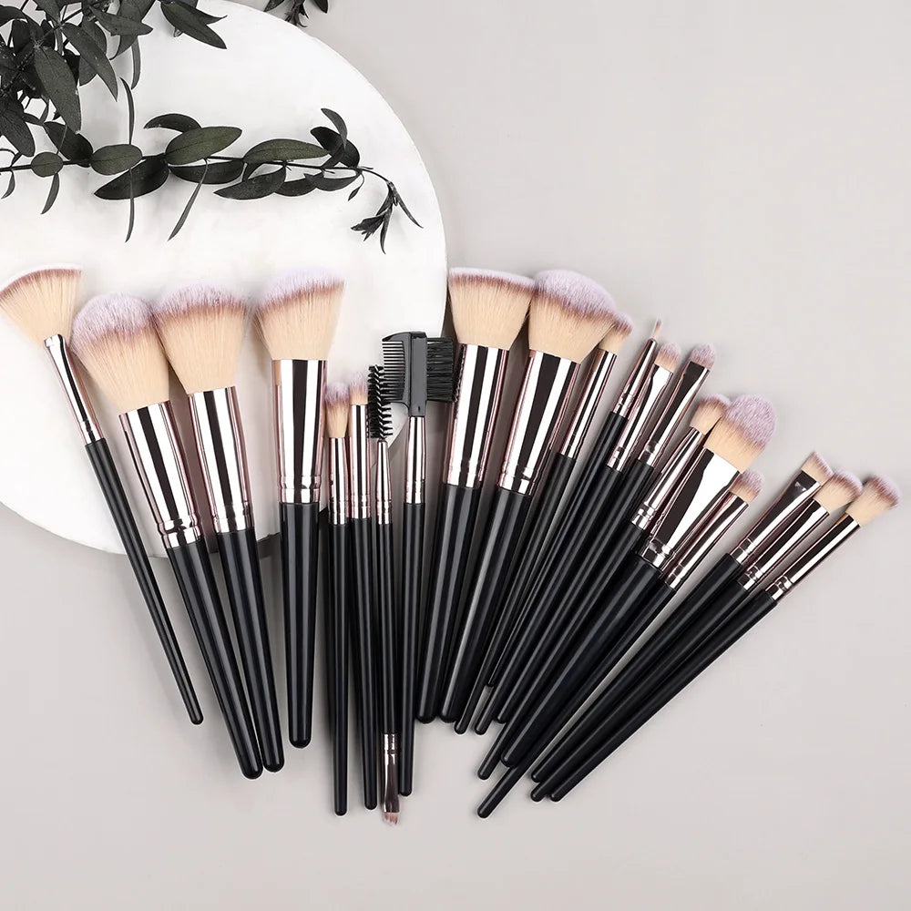 Face Makeup Brush Set Premium Synthetic Foundation Powder Concealer Eyeshadow Blush Makeup Sponge